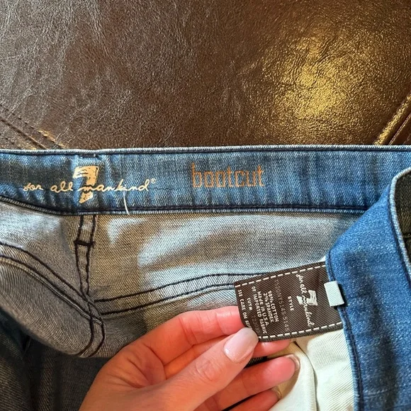 7 For All Mankind Light Blue Jeans - Picture 2 of 3